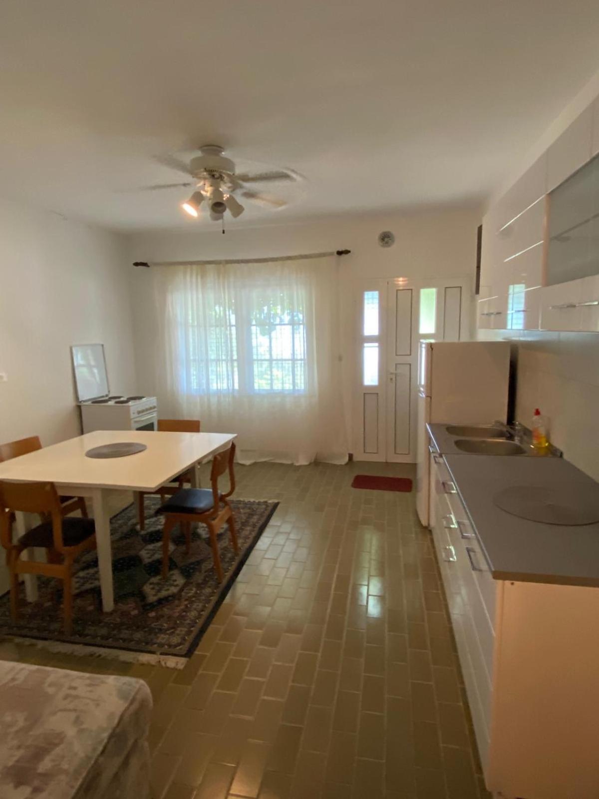 L & D Panorama Apartmani Risan Phòng bức ảnh